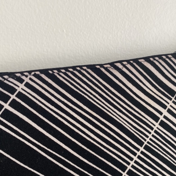 Vintage Robert Kitchen Black and White Graphic Cami 🇨🇦 Made in Canada 🇨🇦 - Picture 3 of 7